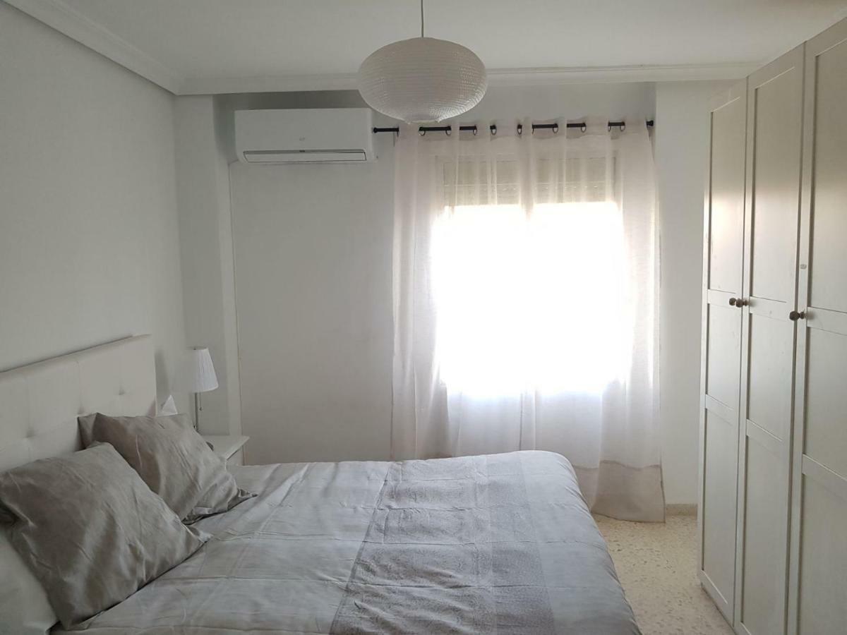 Luminoso Y Amplio Apartamento Sevilla Exteriör bild